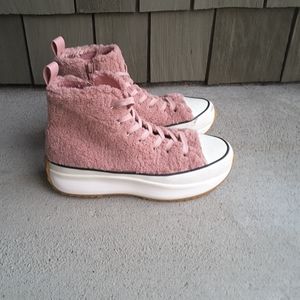 COPY - Steve Madden Fuzzy Platform Sneakers